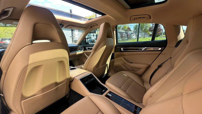 2018 Porsche Panamera 4