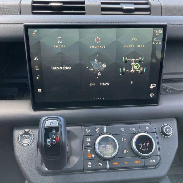 2024 Land Rover Defender 130 P400 Outbound