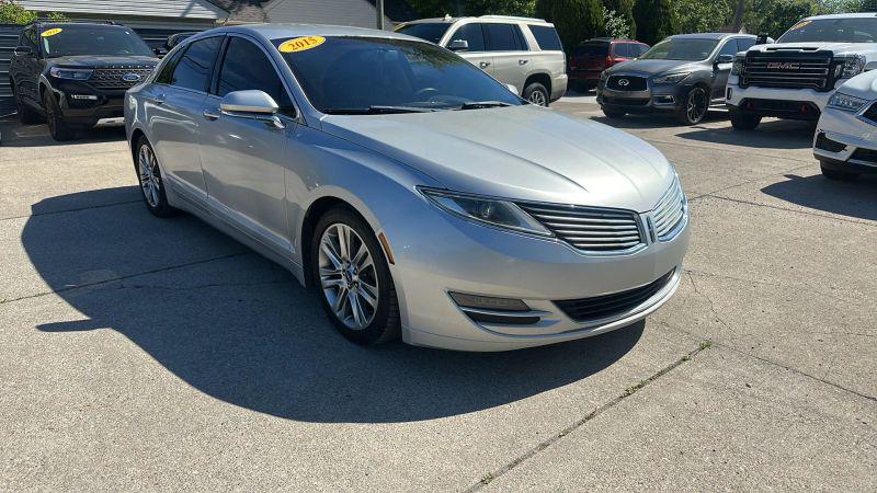 2015 Lincoln MKZ Hybrid Base
