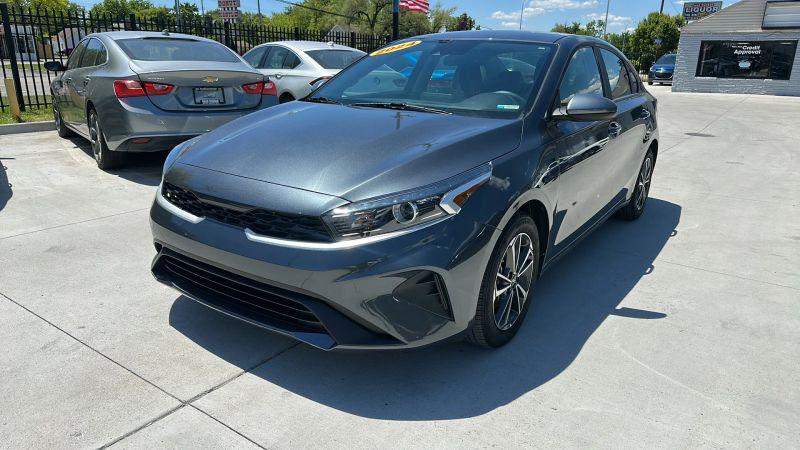 2024 Kia Forte LXS for sale in Taylor, MI