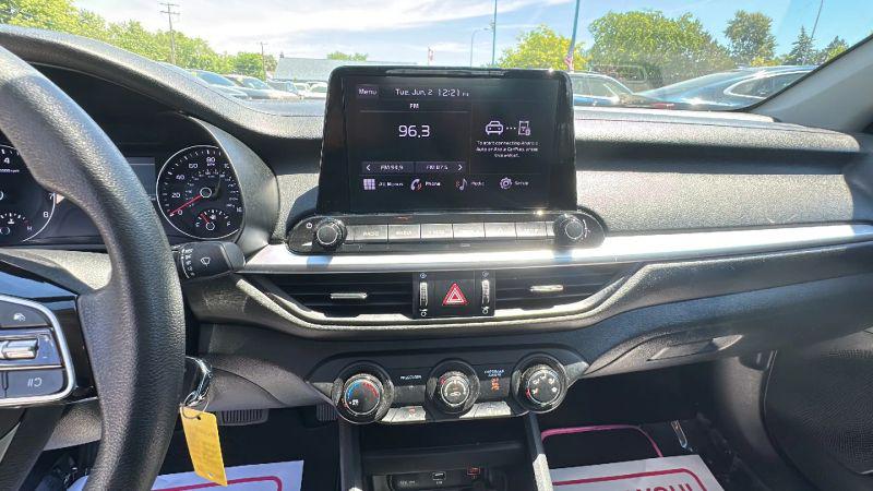 2024 Kia Forte LXS