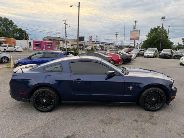 2011 Ford Mustang V6