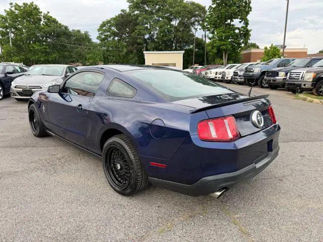 2011 Ford Mustang V6
