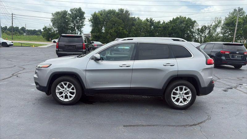 2016 Jeep Cherokee Altitude