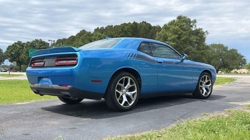 2015 Dodge Challenger SXT Plus