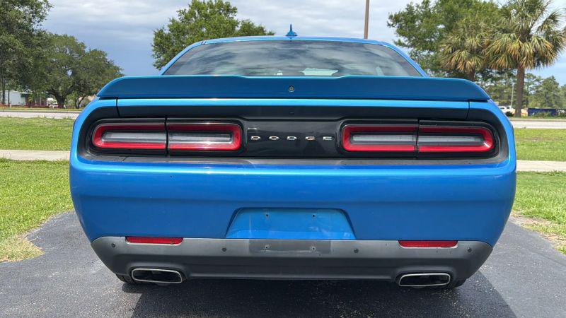 2015 Dodge Challenger SXT Plus