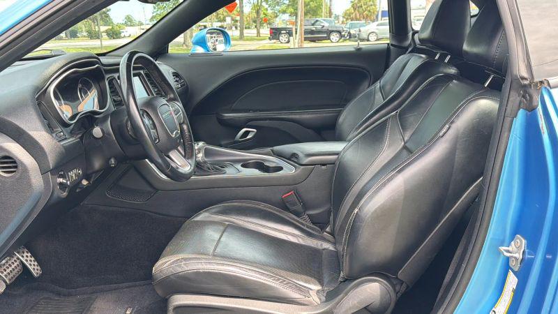 2015 Dodge Challenger SXT Plus