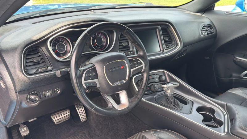 2015 Dodge Challenger SXT Plus