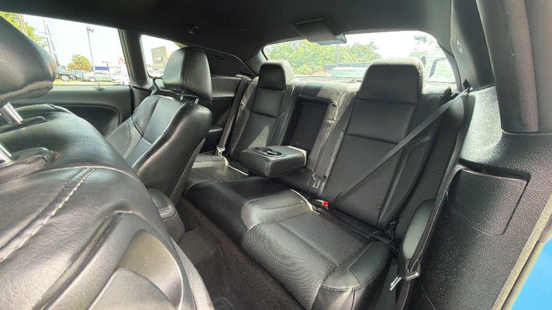 2015 Dodge Challenger SXT Plus