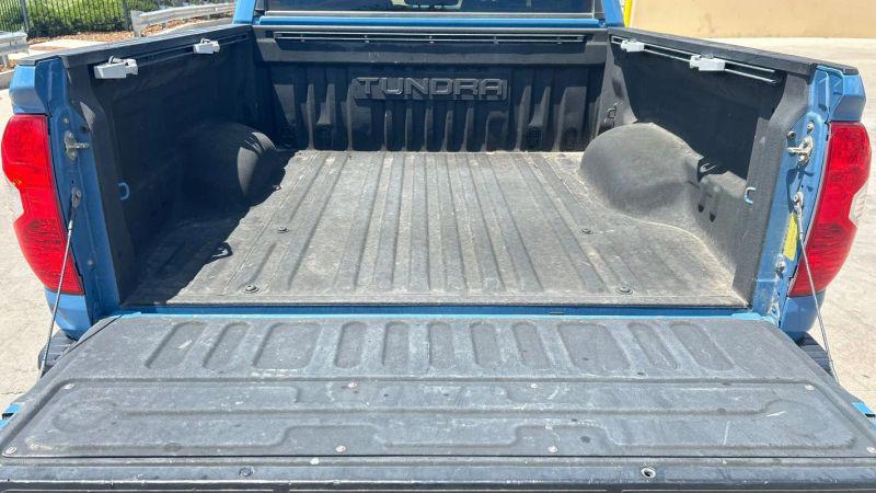 2019 Toyota Tundra SR5 5.7L V8