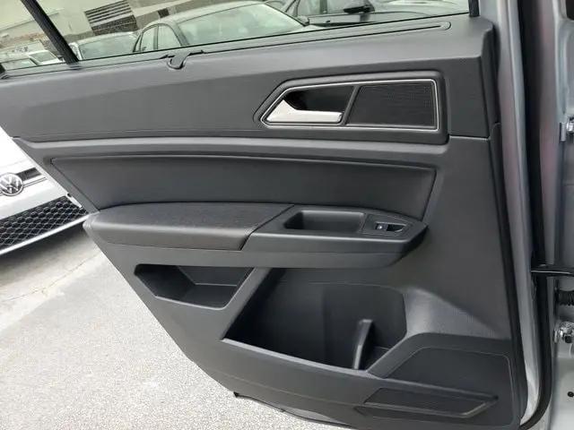 2018 Volkswagen Atlas 3.6L V6 SE w/Technology