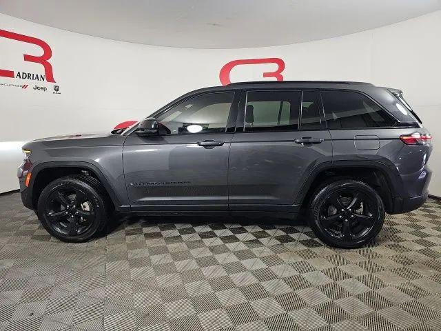 2023 Jeep Grand Cherokee Altitude 4x4
