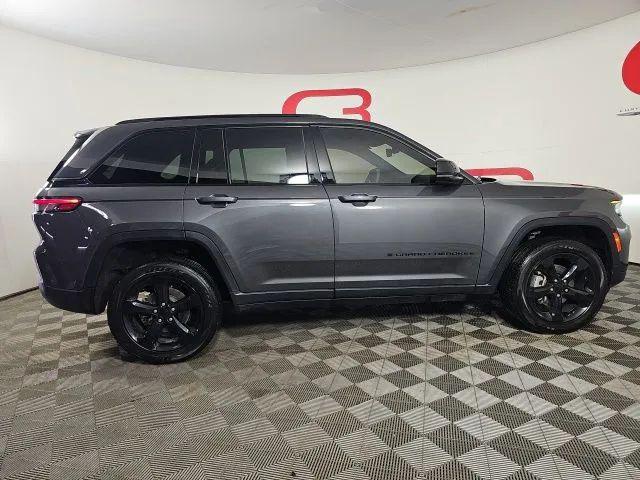 2023 Jeep Grand Cherokee Altitude 4x4