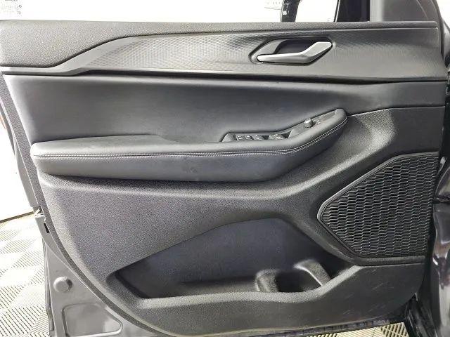 2023 Jeep Grand Cherokee Altitude 4x4