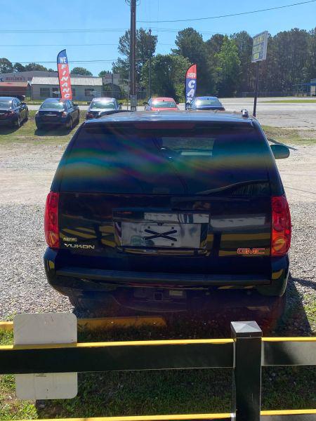 2011 GMC Yukon SLE