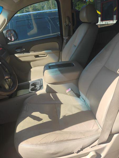 2011 GMC Yukon SLE