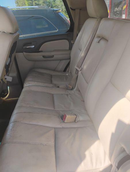 2011 GMC Yukon SLE