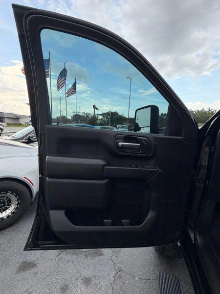 2020 Chevrolet Silverado 2500HD 4WD Crew Cab Standard Bed Custom