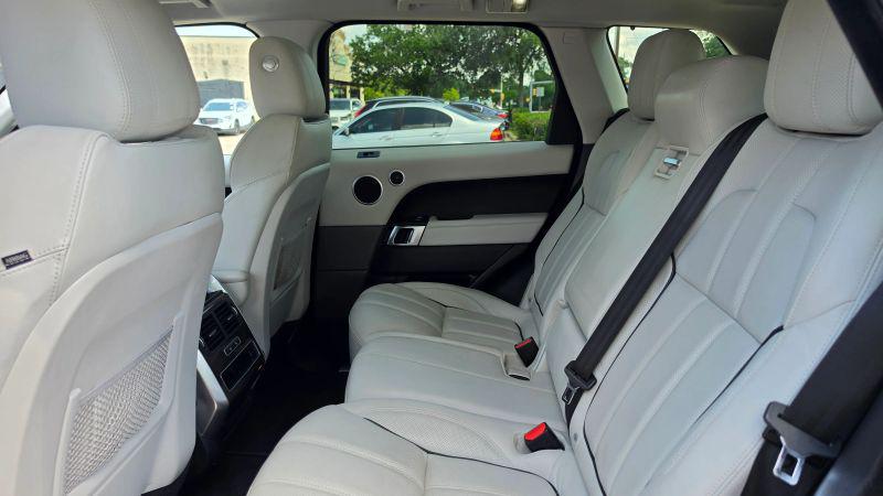 2016 Land Rover Range Rover Sport 5.0L V8 Supercharged Dynamic