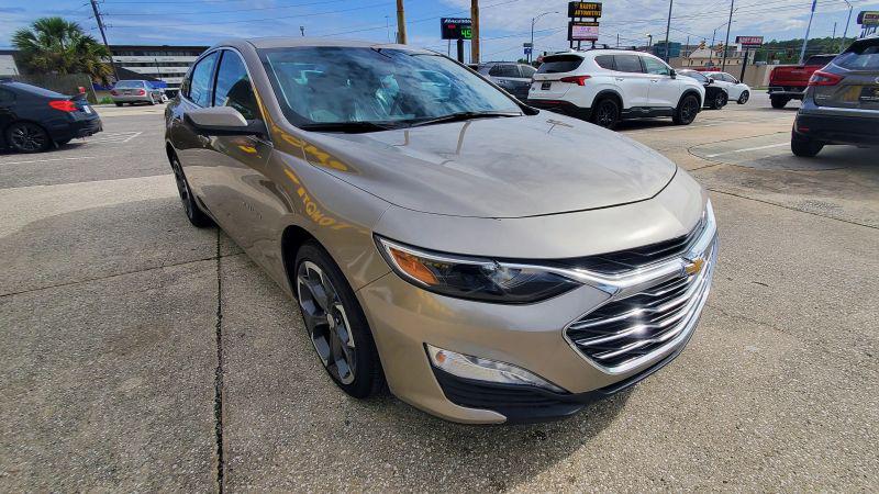 2022 Chevrolet Malibu FWD LT