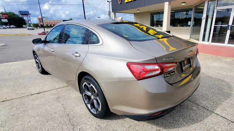 2022 Chevrolet Malibu FWD LT