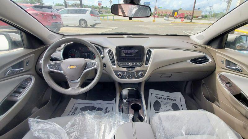 2022 Chevrolet Malibu FWD LT