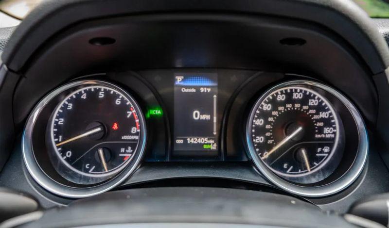 2018 Toyota Camry SE