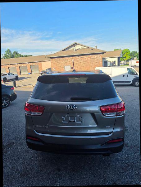2017 Kia Sorento 2.4L LX