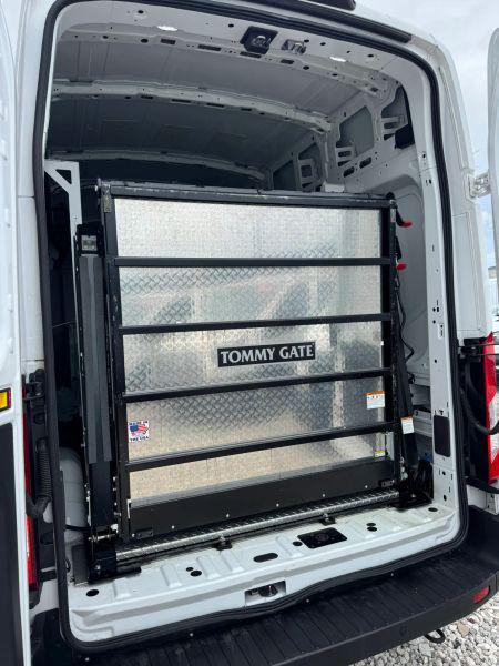 2019 Ford Transit w/Sliding Side Door w/LWB