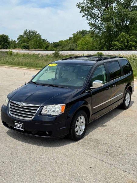 2010 Chrysler Town & Country Touring Plus for sale in New Lenox, IL