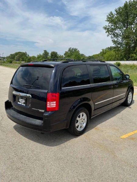 2010 Chrysler Town & Country Touring Plus