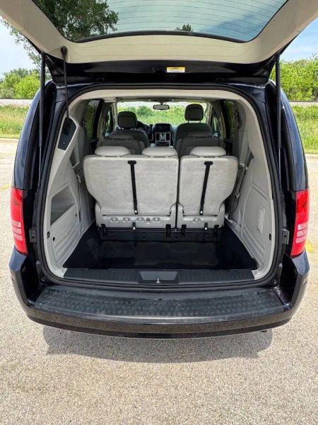 2010 Chrysler Town & Country Touring Plus