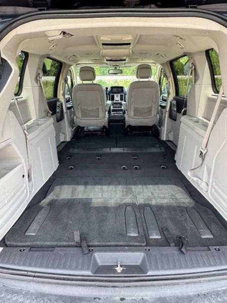 2010 Chrysler Town & Country Touring Plus