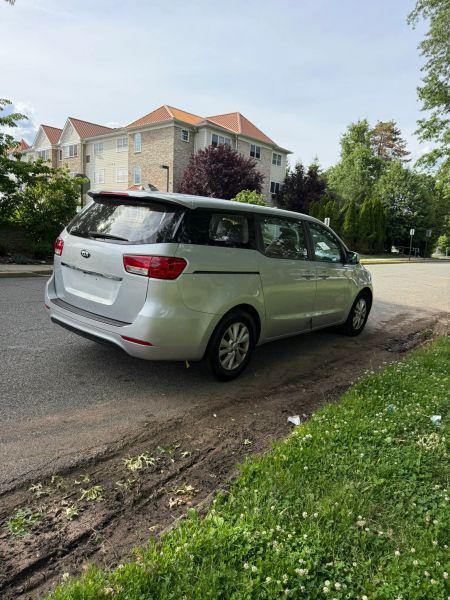 2018 Kia Sedona L