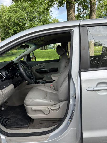 2018 Kia Sedona L