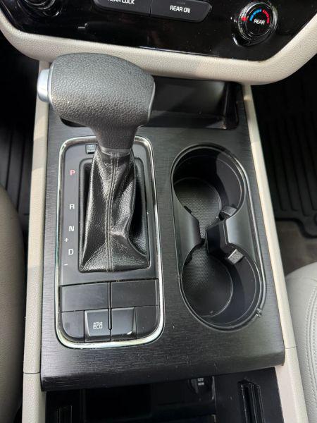 2018 Kia Sedona L