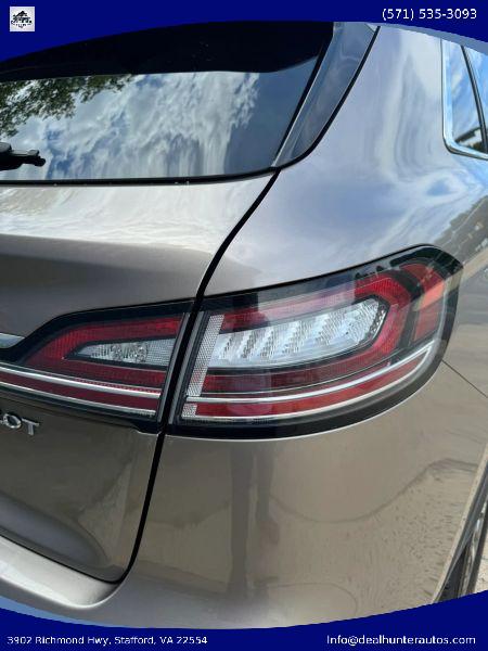 2019 Lincoln Nautilus Select