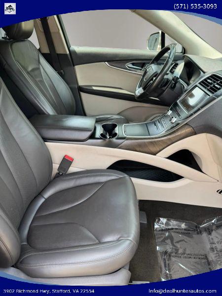 2019 Lincoln Nautilus Select