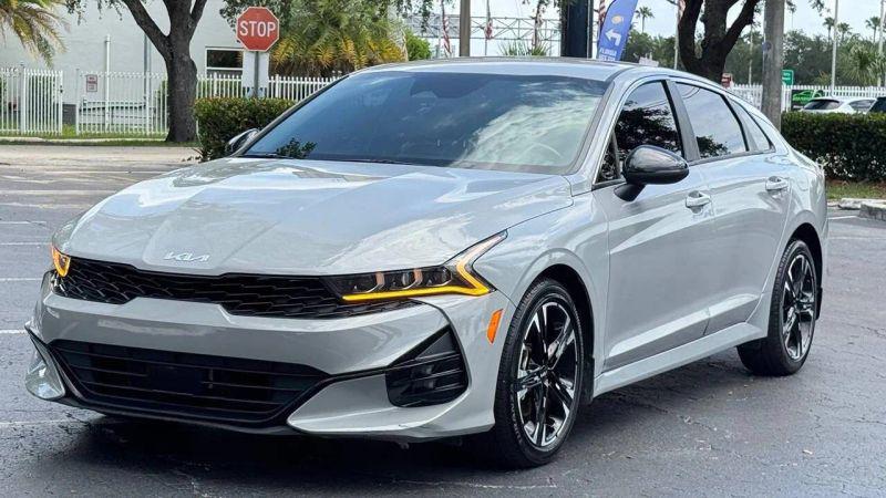 2023 Kia K5 GT-Line