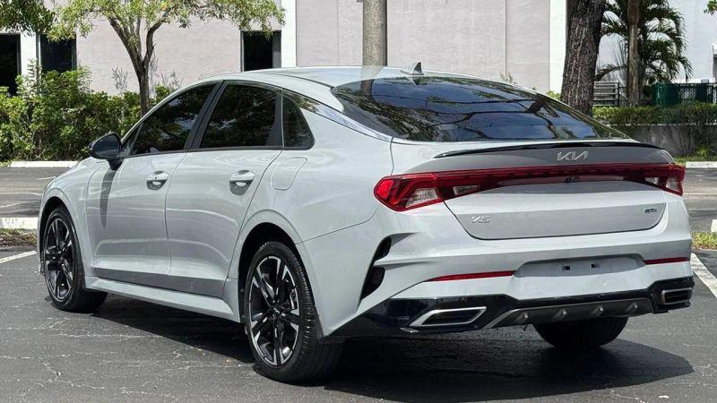 2023 Kia K5 GT-Line