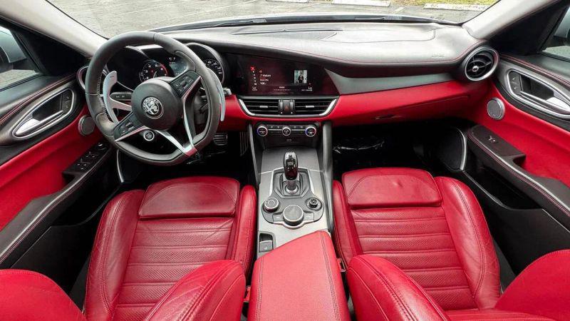 2018 Alfa Romeo Giulia Ti Sport AWD