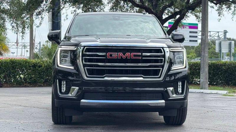 2021 GMC Yukon XL 2WD SLT