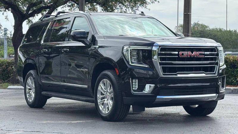 2021 GMC Yukon XL 2WD SLT