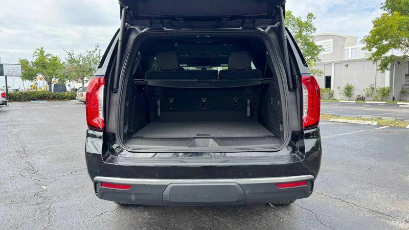 2021 GMC Yukon XL 2WD SLT