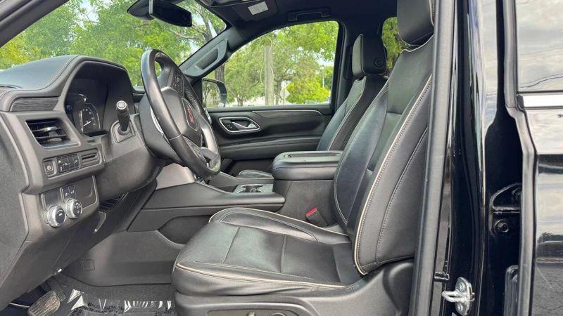 2021 GMC Yukon XL 2WD SLT