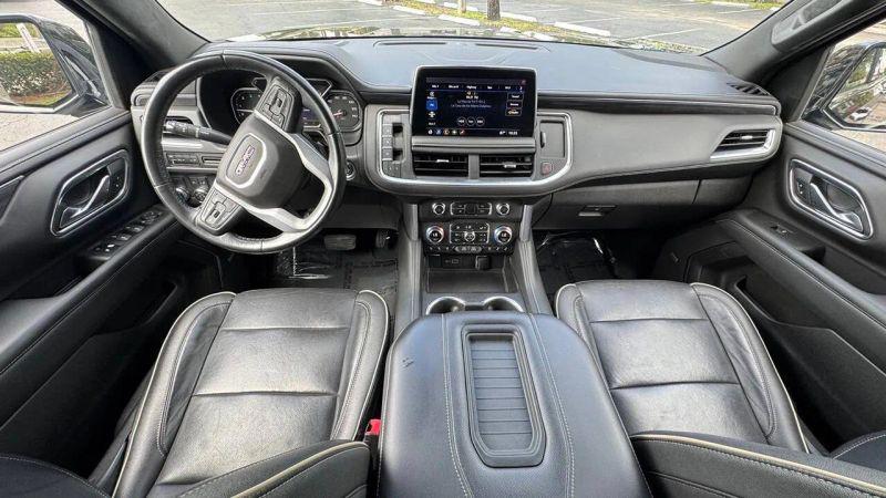 2021 GMC Yukon XL 2WD SLT