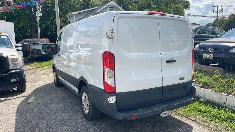 2015 Ford Transit w/Sliding Side Door w/RWB
