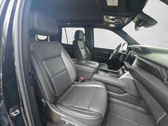 2024 GMC Yukon 4WD Denali
