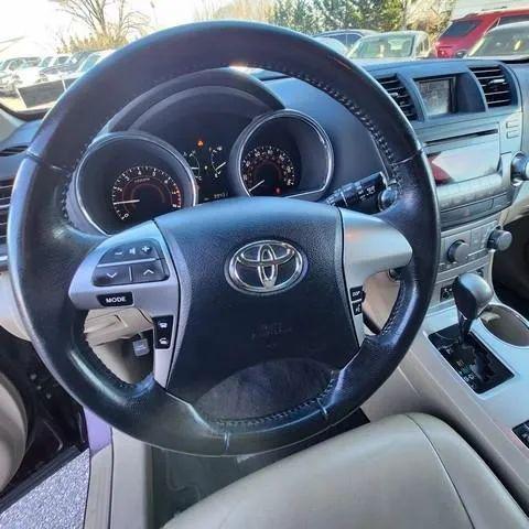 2012 Toyota Highlander SE V6 for sale in New Castle, DE
