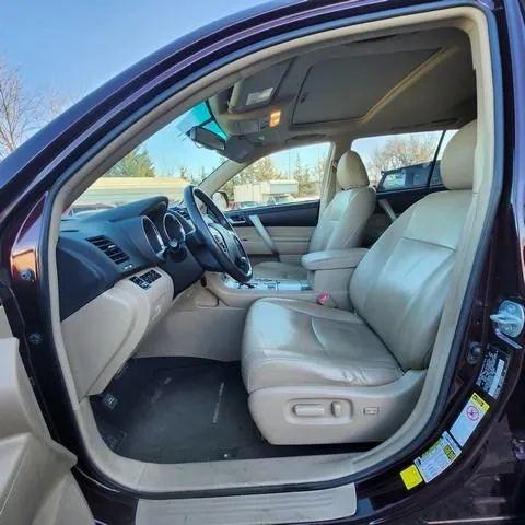 2012 Toyota Highlander SE V6